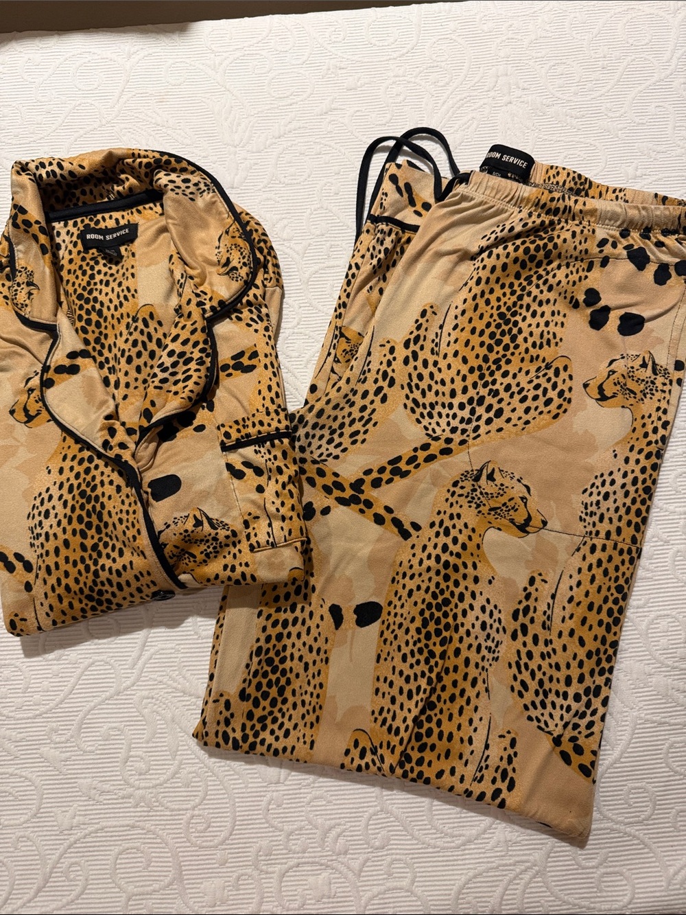 Room Service Animal-Print Pajama Set Small Pockets Soft